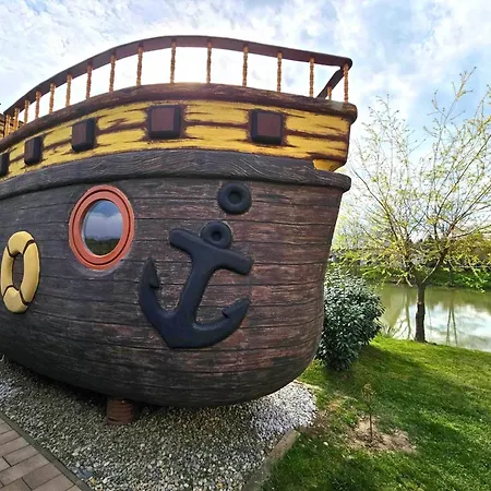 Parque de vacaciones Glamping Rajska Vas