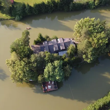 База отдыха Glamping Rajska Vas Шентьюр