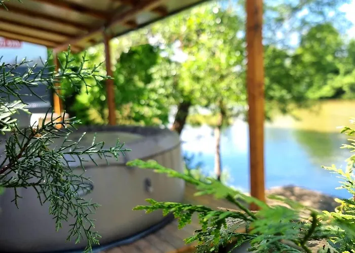 Glamping Rajska Vas * Шентьюр